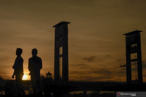 Fajar Pertama Bulan Ramadhan