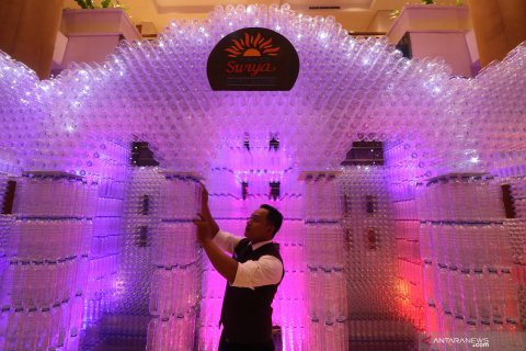 Masjid dari botol bekas air mineral