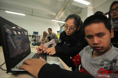 Pelatihan bagi penyandang tunanetra