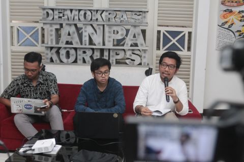 Evaluasi kinerja KPK