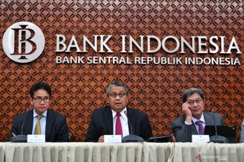 Suku bunga acuan Bank Indonesia tetap enam persen