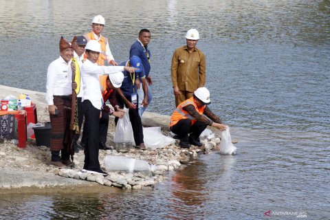 Presiden Jokowi resmikan Bendungan Rotiklot di NTT