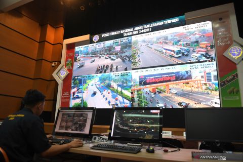 Pemantauan arus mudik di Posko Nasional Angkutan Lebaran Terpadu