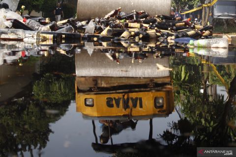 Pemusnahan miras menjelang lebaran