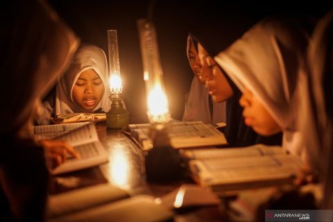Pengajian dalam rangka Nuzulul Quran