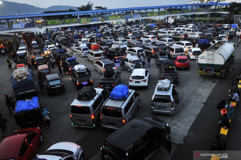 Otoritas Pelabuhan Merak berlakukan sistem ganjil genap