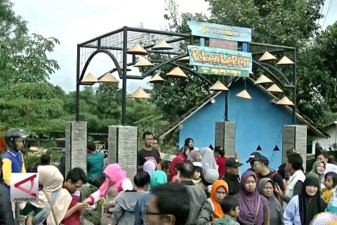 Bernostalgia dengan jajanan tempo dulu di pasar lepen