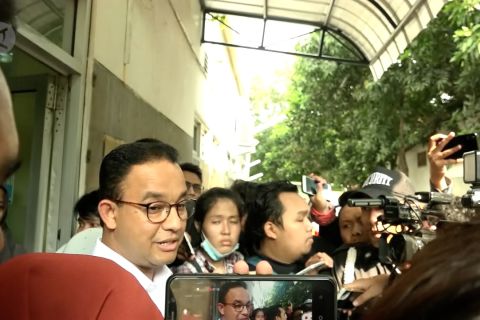 Gubernur DKI minta masyarakat untuk menahan diri