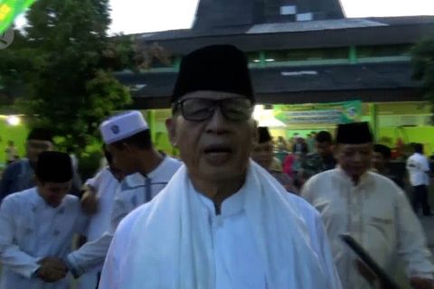 Gubernur ajak pondok pesantren redam suhu politik