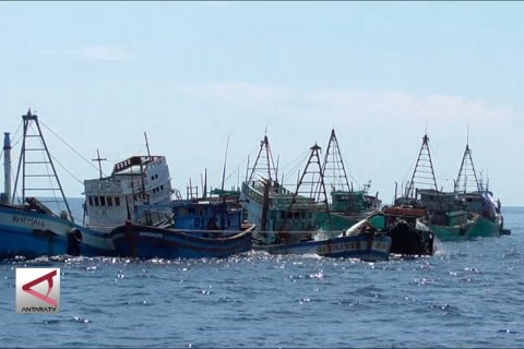 Menteri Susi tenggelamkan 13 kapal asing