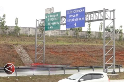 Pengamat soroti proyek jalan tol layang Jakarta - Cikampek