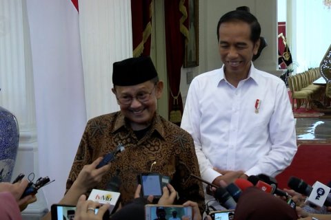 B.J. Habibie beri petuah persatuan pada Jokowi