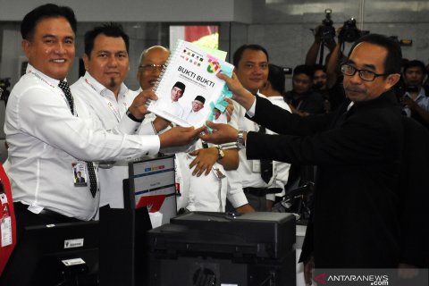 TKN serahkan bukti ke MK