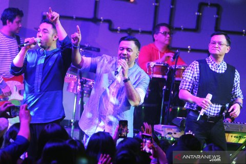 Konser Kahitna di Bali