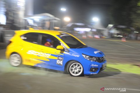 Kompetisi slalom Honda Brio