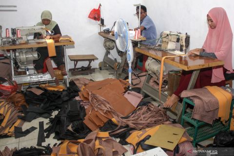 Kendala bahan baku kerajinan tas