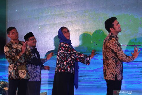 Peluncuran program Anak Indonesia Suka Makan Ikan