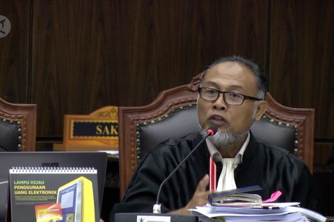 Bambang Widjojanto: waktu pembuktian terlalu singkat