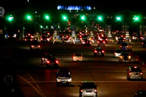 Gerbang Tol Palimanan buka penuh 25 gardu pembayaran