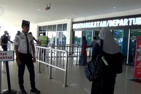 Pemudik melalui Bandara Haluoleo-Kendari turun 25 persen