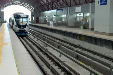 Berlibur keliling kota Palembang naik LRT