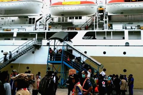 Puncak arus pemudik di pelabuhan Sampit