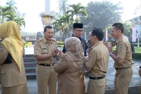 Evaluasi arus balik, Pemprov Jabar percepat pembangunan tol Cigatas