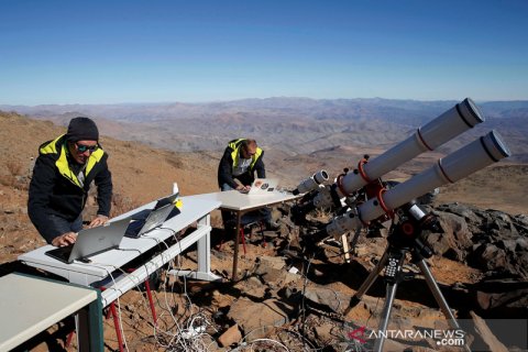 Menyambut gerhana matahari total di Chile