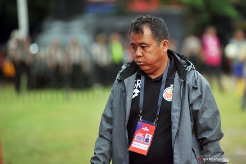 Pelatih Kepala Semen Padang FC Syafrianto Rusli mundur