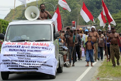 Tuntut ganti rugi hak Ulayat