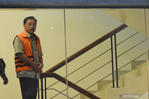 Pemeriksaan perdana Gubernur nonaktif Kepri