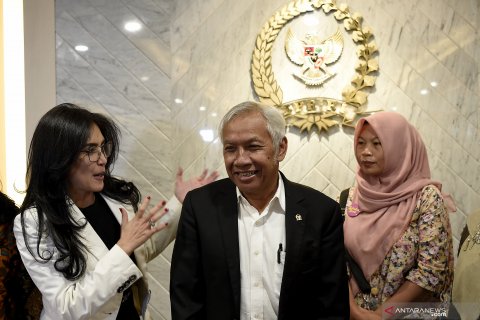 Permohonan surat amnesti Baiq Nuril