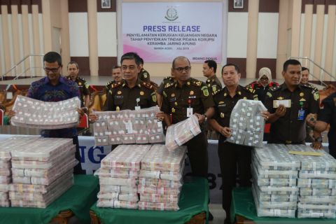 Kejati Aceh sita uang puluhan miliar rupiah