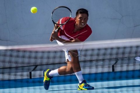 Medali emas tim tenis putra Indonesia