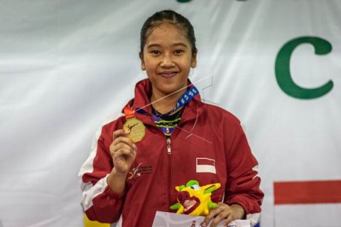 Emas bulutangkis tunggal putri