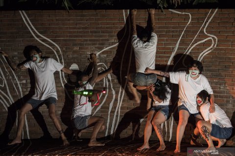 Festival teater Tubuh Payung Hitam 2019 di Bandung