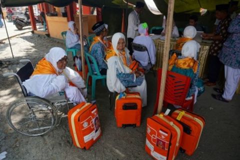 Peberangkatan jamaah calon haji Sulteng