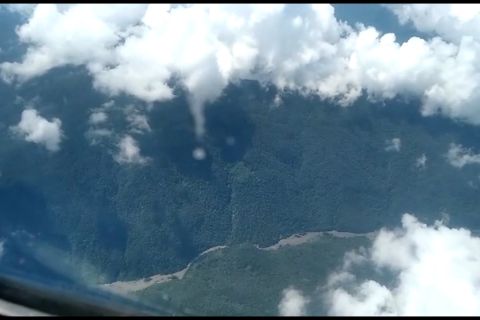 Cuaca buruk pencarian  Heli MI-17 dihentikan sementara