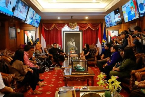 Rieke dampingi drg Romi mengadu ke Mendagri