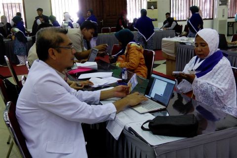 Embarkasi Jakarta Pondok Gede terima calhaj kloter 11 Banten