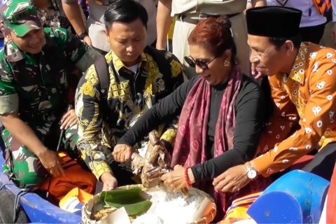 Menteri Susi ajak nelayan jaga kebersihan laut