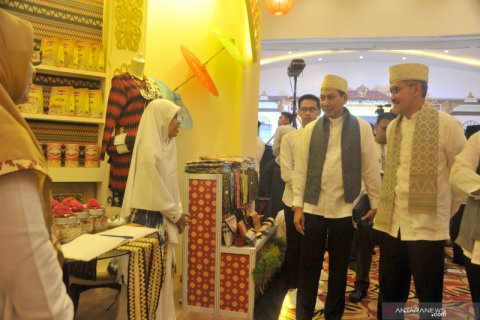 Pembukaan Festival Ekonomi Syariah Regional Sumatera