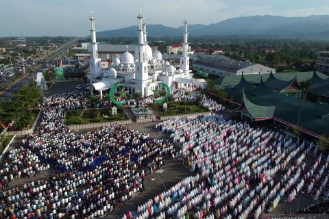 Salat Idul Adha di berbagai daerah