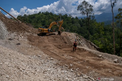 Longsor di jalan poros Palu-Kulawi isolasi 21 desa di dua kecamatan