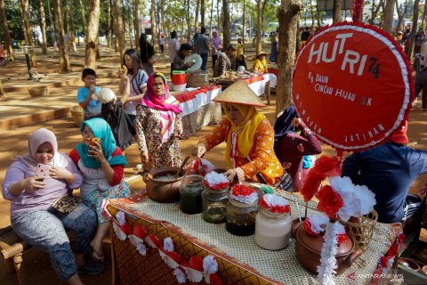Wisata kuliner Minggon Jatinen