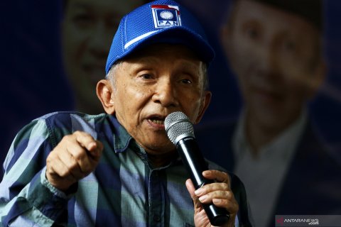 PAN rayakan ulang tahun di kolong tol