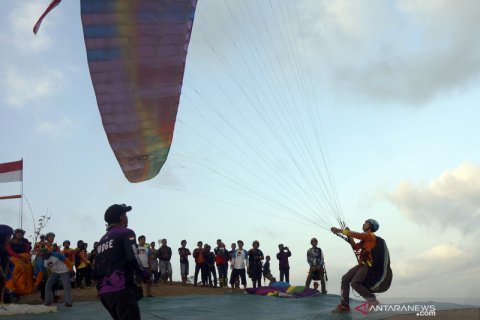 Festival Paralayang Nasional 2019
