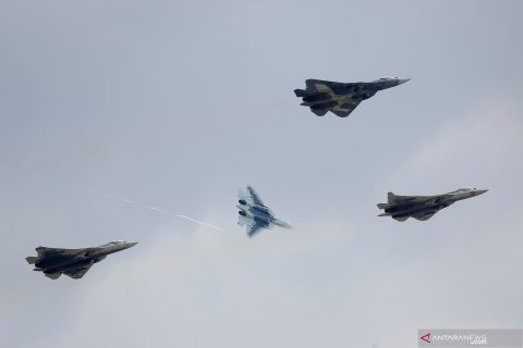 Aksi Sukhoi Su-57 dalam MAKS Air Show
