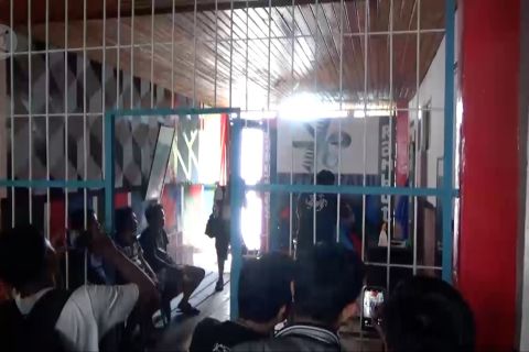 Tetap berkreasi meski di balik jeruji besi