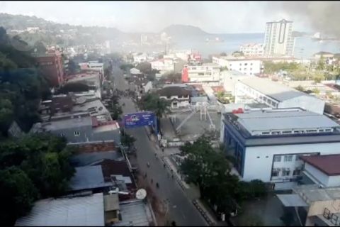 Demo anarkis lumpuhkan kegiatan ekonomi Jayapura